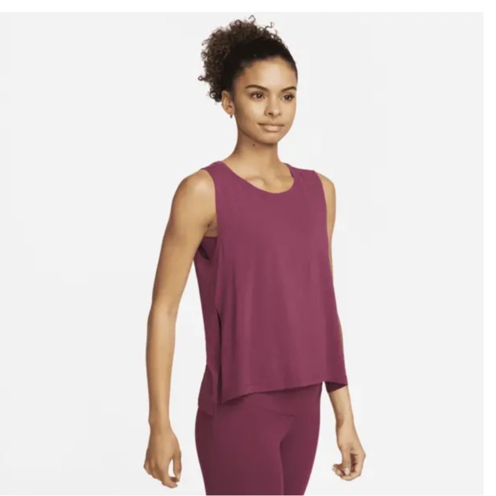 Women’s Nike Rust Colored Tank